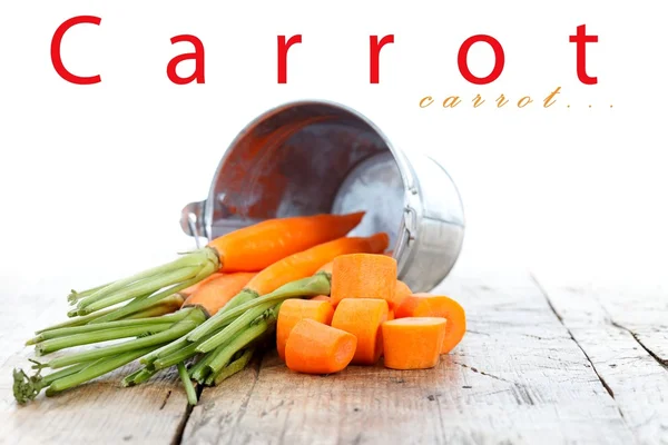 Морковь в ведре — стоковое фото