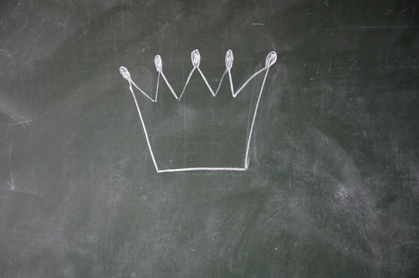 Kroon getekend met krijt op blackboard — Stockfoto