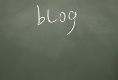 tahtaya tebeşir ile yazılmış blog başlığı