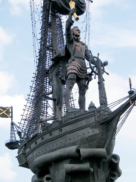 Памятник Петру I в Москве 2011
