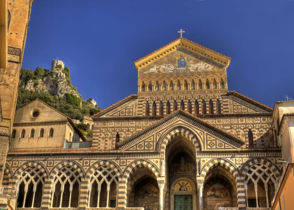 Фасад собора Амальфи — стоковое фото