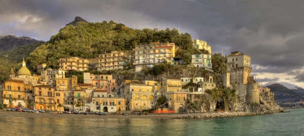 Stor liggande byn av Cetara (Sa) Italien — Stockfoto
