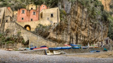 Furore, amalfi coast üstbilgisinin İtalyan balıkçı köyü