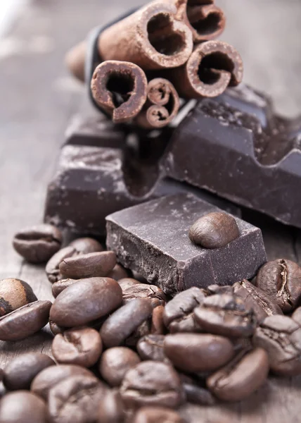 초콜릿 과 커피 — 스톡 사진