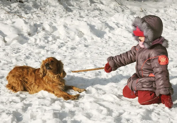 çocuk ve köpek