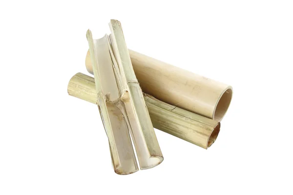 Tubo de bambu para vapor de arroz no fundo branco . — Fotografia de Stock