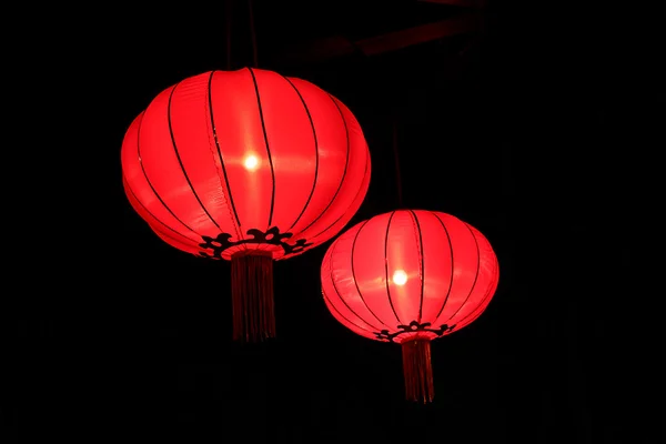 Κινέζικα κόκκινα φανάρια τη νύχτα. — Φωτογραφία Αρχείου