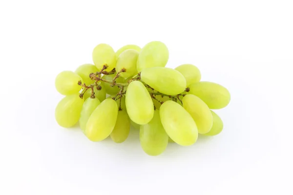 Zielone winogrona na białym tle. — Zdjęcie stockowe