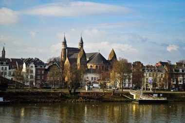 Maastricht. Saint Servatius Bazilikası