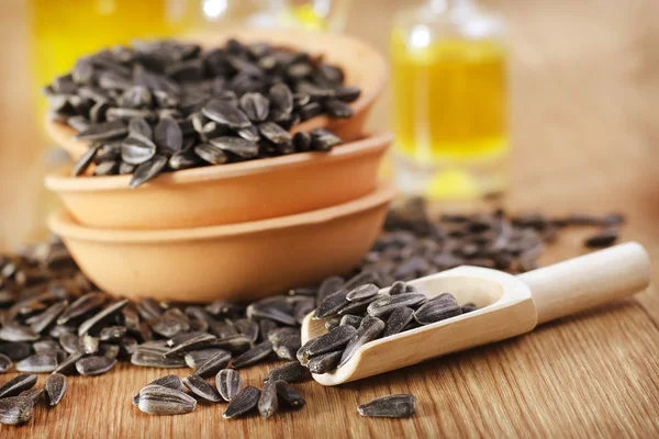 Sunflower and oil — Stock Photo, Image