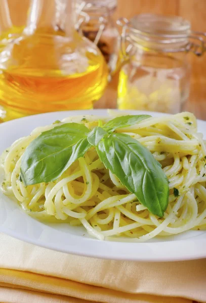 Italské těstoviny s pestem — ストック写真