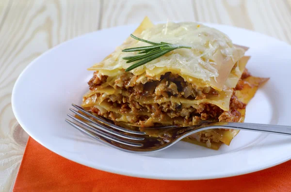 Čerstvé zapečené lasagne — Stock fotografie