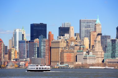 New York'un manhattan gökdelen ve tekne