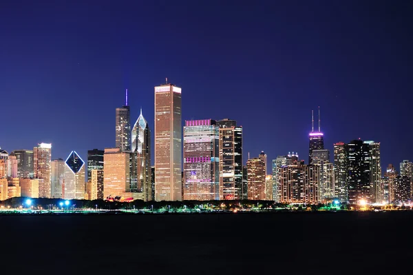 Panoramę Chicago o zmierzchu — Zdjęcie stockowe