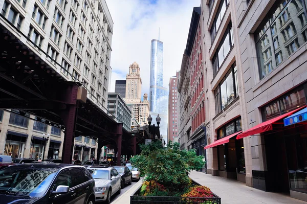 Chicago şehir merkezi sokak görünümü — Stok fotoğraf