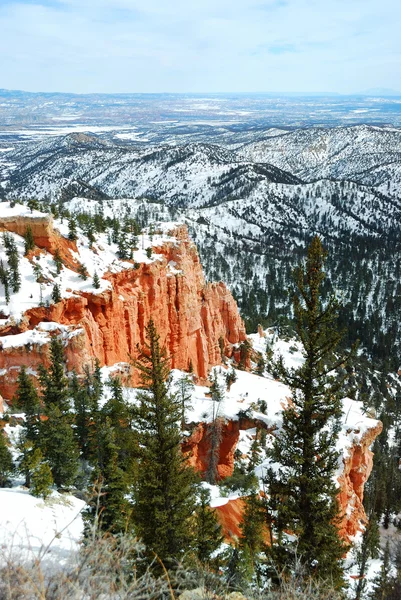 Bryce canyon με χιόνι το χειμώνα. — Φωτογραφία Αρχείου