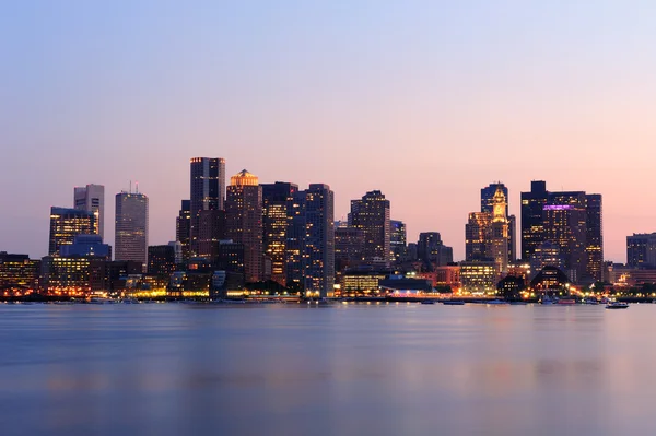 在黄昏的波士顿城市景观 — 图库照片
