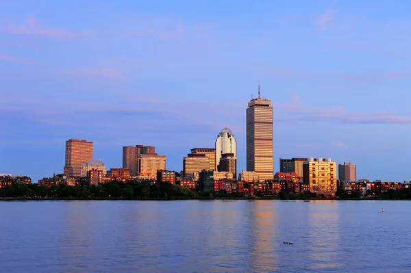 Boston skyline van de stad in de schemering — Stockfoto