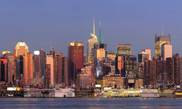 New York City Manhattan panorama al tramonto — Foto Stock