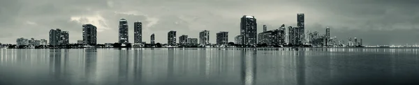 Ночная сцена Майами — стоковое фото