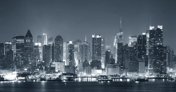 Πόλη της Νέας Υόρκης nigth μαύρο και άσπρο — Φωτογραφία Αρχείου