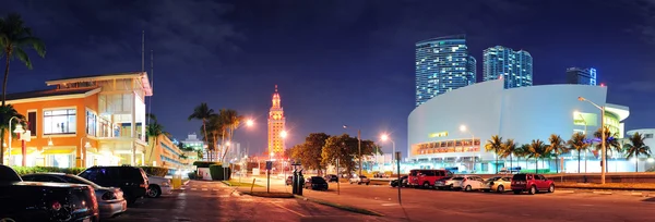 Miami Innenstadt Straßenpanorama — Stockfoto