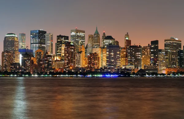 Πόλη της Νέας Υόρκης σούρουπο πανόραμα του Μανχάταν — Φωτογραφία Αρχείου