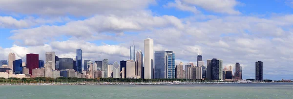 Chicago skyline sur le lac Michigan — Photo