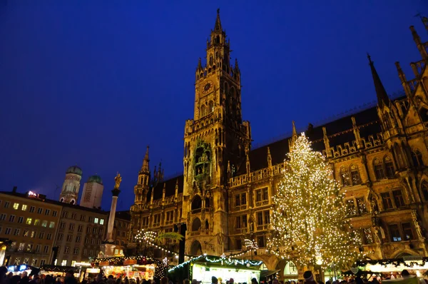 Karácsonyi kivilágítás, München, Németország — Stock Fotó
