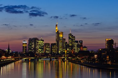 Frankfurt am main, Almanya-alacakaranlık