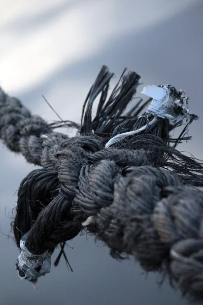 Safety rope of a boat — Stock Photo, Image