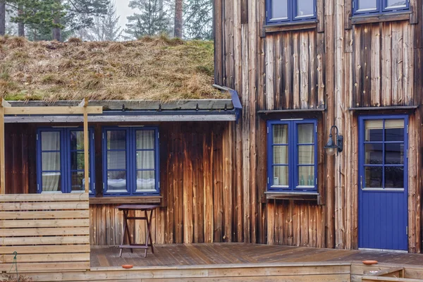 Casa de madera en Noruega —  Fotos de Stock