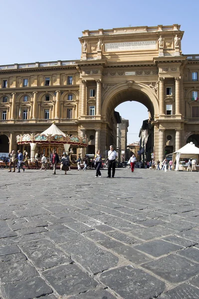 Piazza della Repubblica in Florence — Stockfoto