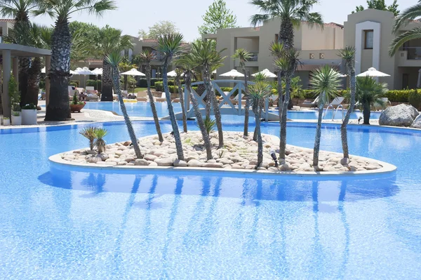Schwimmbad im Resort — Stockfoto