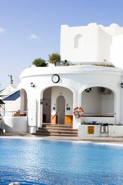 Piscina de lujo —  Fotos de Stock