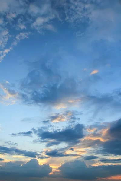 Ein wolkenloser Himmel — Stockfoto