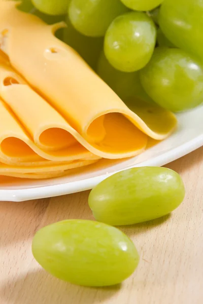 Uva y queso — Foto de Stock
