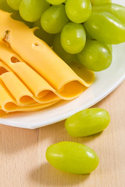 Uva y queso — Foto de Stock