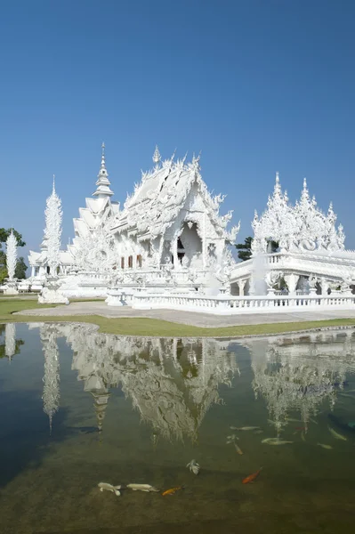 Fehér templom chiang rai, Thaiföld — Stock Fotó