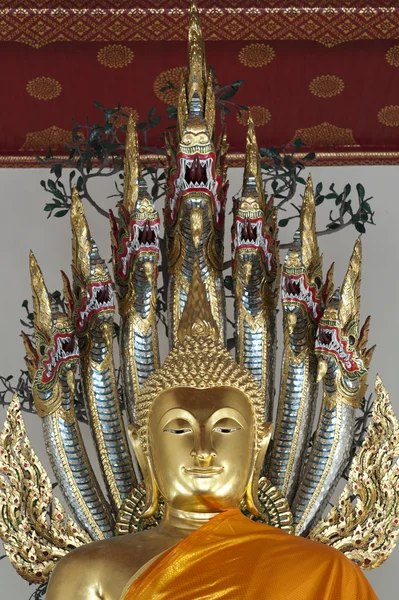 Guld buddha — Stockfoto