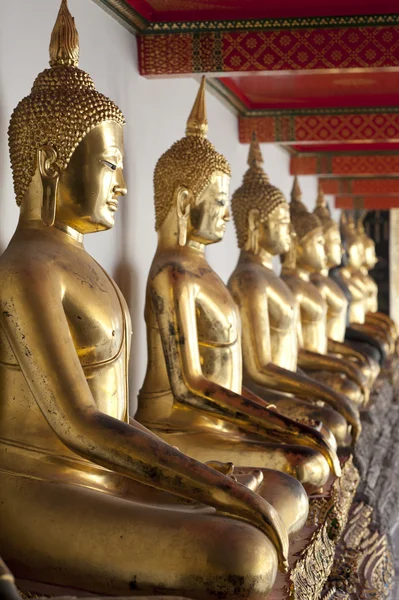 Guld buddha — Stockfoto