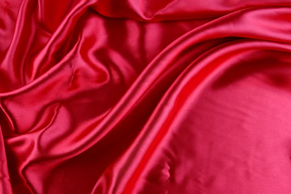 红色丝绸织物中折叠的特写 — 图库照片
