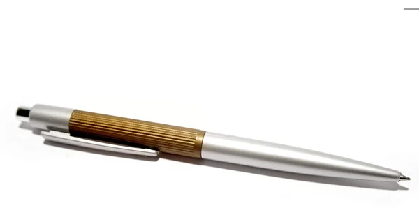 Kuličkové pero izolované na bílém pozadí — Stock fotografie