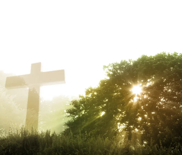 Kreuz und Gottes Strahlen — Stockfoto