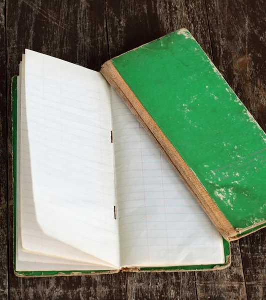 Stará kniha Poznámka na dřevo — Stock fotografie