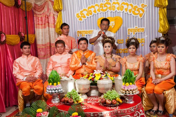 Kambodžské ženich a nevěsta — Stock fotografie