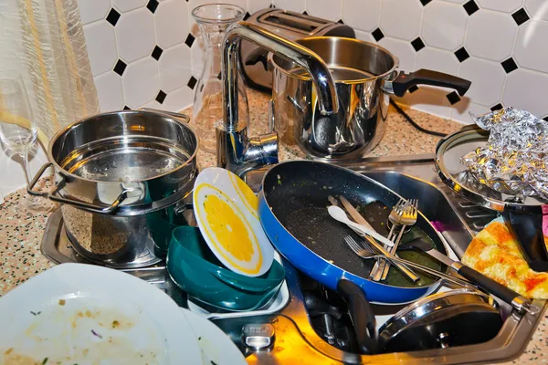 Cluttered kitchen — Stock Photo, Image
