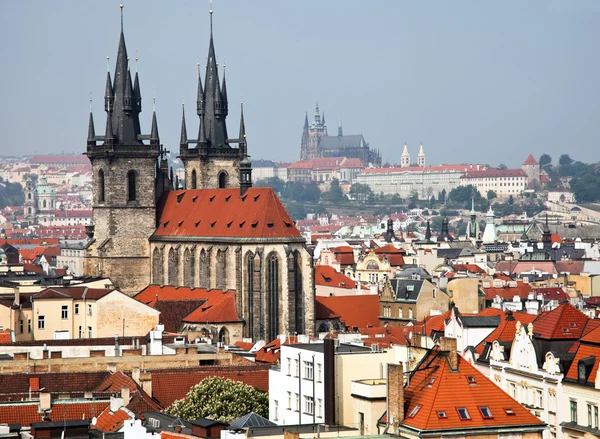 Praga, vista de la ciudad y el horizonte desde la torre de polvo —  Fotos de Stock