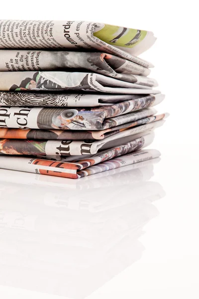 Стек старих газет і журналів — стокове фото