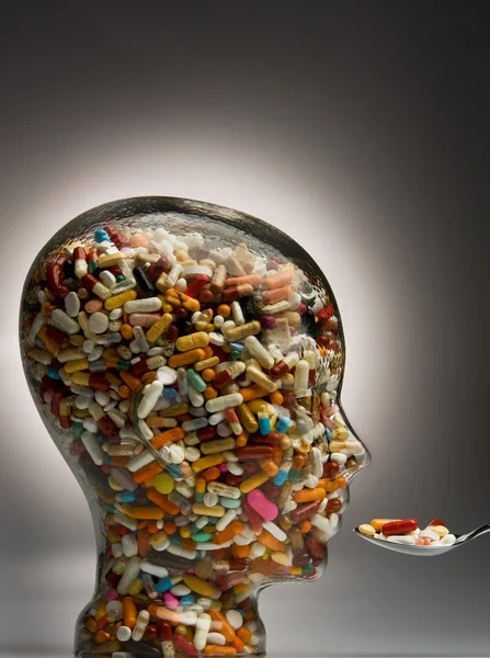 Лекарства и таблетки для лечения — стоковое фото